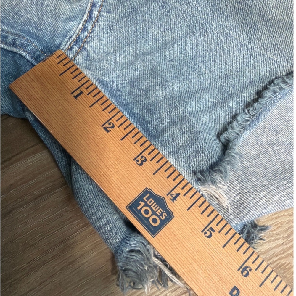 We The Free Denim Shorts Womens 30 High Rise Raw Hem Button Fly Boho Distressed - Picture 10 of 11